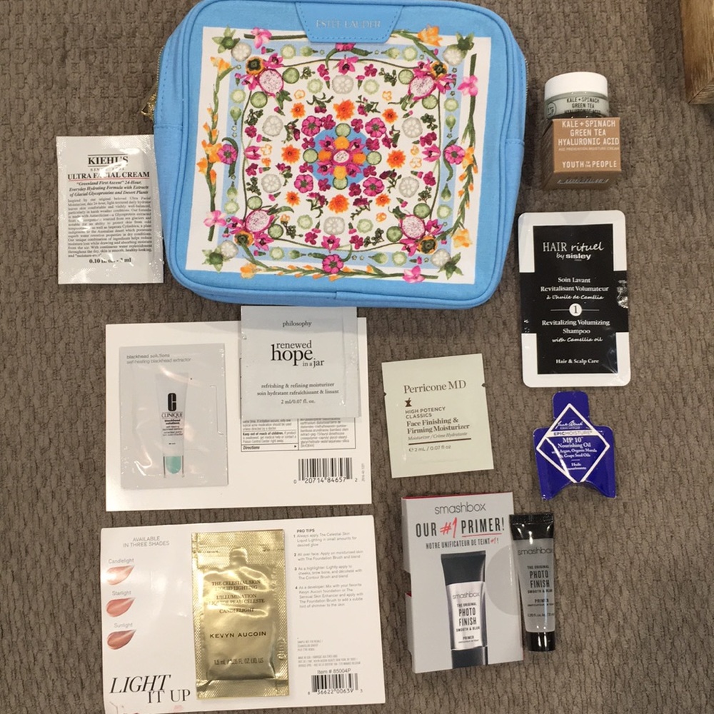 Beauty Samples & Estée Lauder Amba Cosmetic Bag
